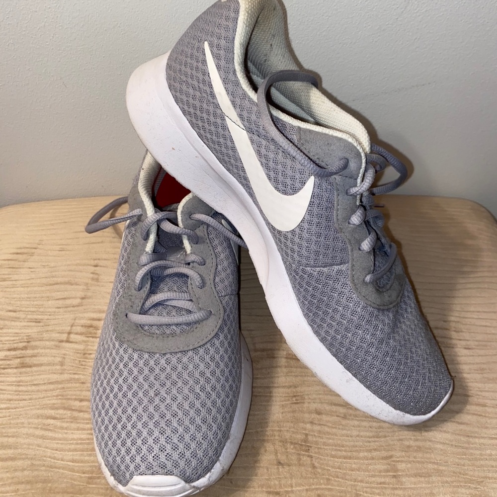 Nike Tanjun Sneaker
